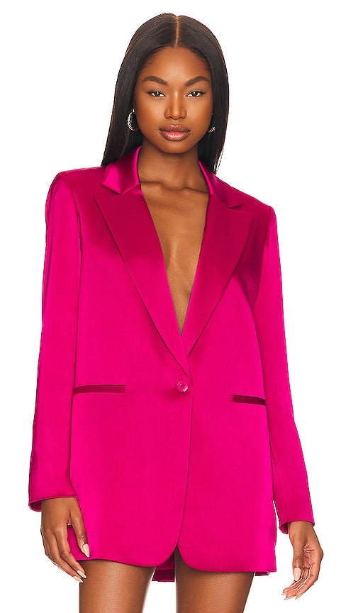 Alice + Olivia Denny Notch Blazer in Pink Blazer Alice + Olivia Denny Notch en rose 爱丽丝 +奥利维亚·丹尼·诺奇（Olivia Denny Notch）西装外套