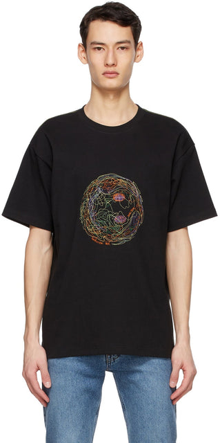 Andersson Bell Black Smile Earth T-Shirt - T-shirt de terre de sourire noir Andersson Bell - 앤더슨 벨 블랙 스마일 지구 티셔츠