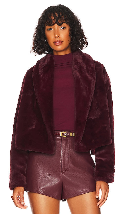 BLANKNYC Faux Fur Jacket in Burgundy Veste en fausse fourrure blanknyc en bordeaux Blanknyc人造皮草夹克在勃艮第