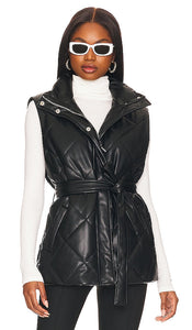 BLANKNYC Faux Leather Vest in Black Gilet en faux cuir blanknyc en noir Blanknyc人造皮革背心黑色