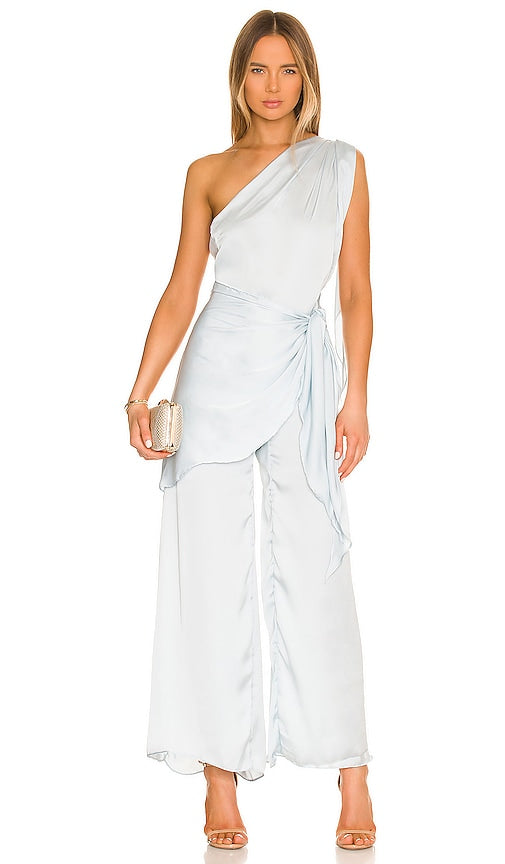 Baobab Marea Jumpsuit in Baby Blue Baobab Marea Jumpsuit en bleu bébé Baobab Marea穿着淡蓝色的连身裤