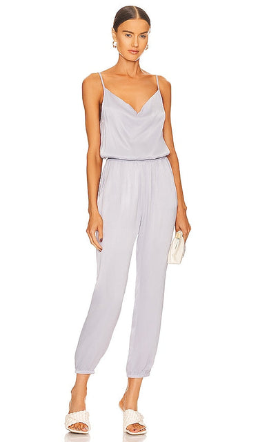 Bobi Sleek Textured Jumpsuit in Baby Blue Combinaison texturée élégante Bobi en bleu bébé Bobi光滑的纹理连身裤穿着淡蓝色