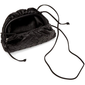 Bottega Veneta Black Intrecciato Small 'The Pouch' Clutch - Bottega Veneta Black Intrecciato Petit 'L'embrayage de la pochette' - Bottega Veneta Black Intrecciato 작은 '파우치'클러치