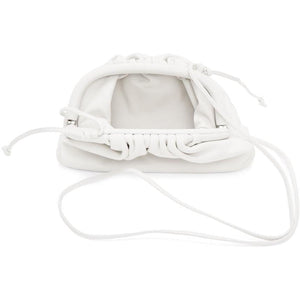 Bottega Veneta White Small 'The Pouch' Clutch - Bottega Veneta Blanc Petite 'The Pouch' Embrayage - Bottega Veneta 화이트 작은 '파우치'클러치