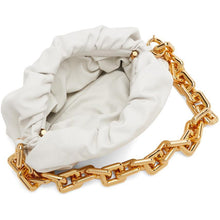 Bottega Veneta White 'The Chain Pouch' Clutch - Embrayage de Bottega Veneta White 'The Chain Pouch' - Bottega 베네타 화이트 '체인 파우치'클러치