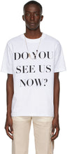 Botter White 'Do You See Us Now?' T-Shirt - Botter White 'Vous voyez-vous maintenant?' T-shirt - 밥 화이트 '당신은 지금 우리를 보십니까?' 티셔츠