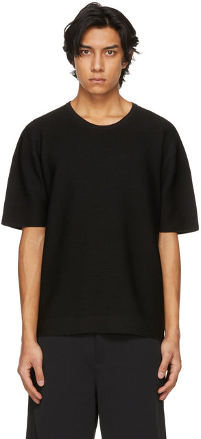 CFCL Black Garter Half Sleeve T-Shirt - T-shirt à semi-manches à moitié jarretière CFCL - CFCL 검은 가터 반 슬리브 티셔츠