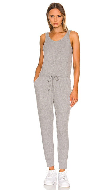 Chaser Cozy Rib Low Back Tank Jumpsuit in Grey Chaser Cozy Rib Low Back Back Tank Jumps Jumps Gray Chaser舒适的肋骨后罐连身裤穿着灰色