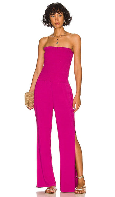 Chaser Smocked Wide Leg Jumpsuit in Fuchsia Combinaison de jambe à grande jambe de chasseur en fuchsia 追逐者在紫红色的宽腿连身裤