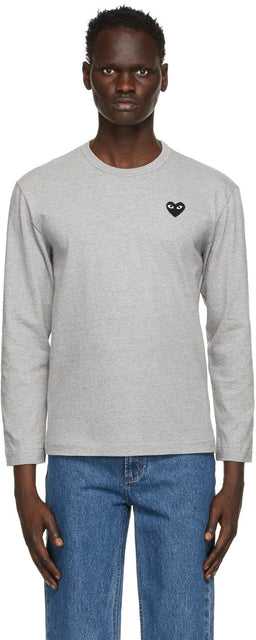 Comme des GarÃ§ons Play Grey Heart Long Sleeve T-Shirt - T-shirt à manches longues de coeur grise - comme des garners 회색 심장 긴 소매 티셔츠 연주
