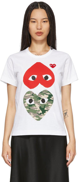 Comme des GarÃ§ons Play White Camo Upside Down Heart T-Shirt - T-shirt de coeur à l'envers blanc camo blanc - comme des garÃons 화이트 카모 거꾸로 하트 티셔츠
