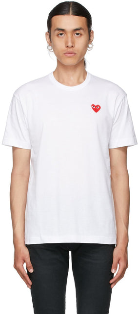 Comme des GarÃ§ons Play White Heart Patch T-Shirt - Commez des garçons joue T-shirt de patch de coeur blanc - comme des garÃons, 화이트 하트 패치 티셔츠 재생