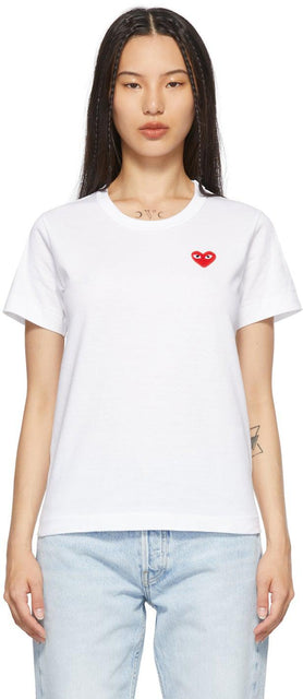 Comme des GarÃ§ons Play White Wide-Fit Heart Patch T-Shirt - T-shirt Patch Coeur de coeur Wide-Fit blanc - comme des garÃ§ons 화이트 와이드 피트 하트 패치 티셔츠 재생
