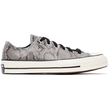 Converse Grey Snake Chuck 70 Ox Low Sneakers - Snake de serpent gris conversé 70 baskets bas bœufs - Converse Grey Snake Chuck 70 Ox Low Sneakers.