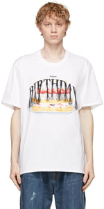 Doublet White 'Not Birthday' Embroidery T-Shirt - T-shirt de broderie de doublet blanc 'non anniversaire' - Doublet White '생일'자수 티셔츠