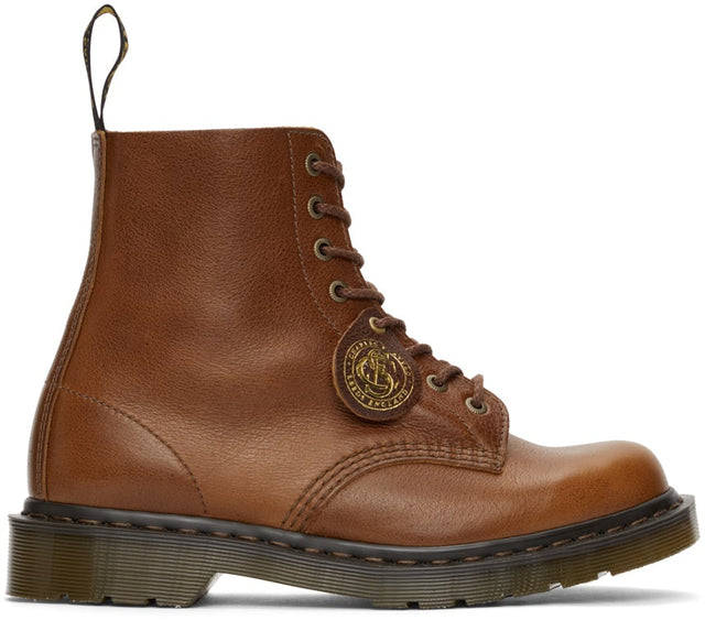 Dr. Martens Tan C.F. Stead 'Made in England' 1460 Pascal Boots - Dr. Martens Tan C.f. Stead 'Fabriqué en Angleterre' 1460 Bottes Pascal - Martens 박사 Tan C.F. England '1460 Pascal Boots.