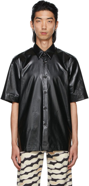 Dries Van Noten Black Coated Short Sleeve Shirt - Chemise à manches courtes à manches courtes revêtues noires - 밴 밴 알코올 블랙 코팅 짧은 소매 셔츠