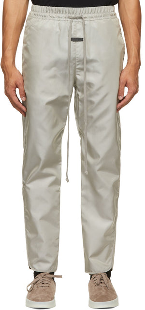 Fear of God Grey Nylon Track Pants - Peur du pantalon de piste de nylon gris de Dieu - 하나님의 두려움 그레이 나일론 트랙 바지에 대한 두려움