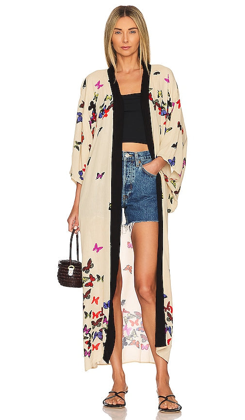 Free People Butterfly Kisses Kimono in Beige Free People Butterfly embrasse Kimono en beige 自由的人蝴蝶亲吻和服在米色
