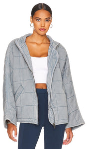 Free People x We The Free Dolman Quilted Jacket in Baby Blue Personnes gratuites x nous la veste matelasrée Dolman gratuite en bleu bébé 自由人x我们免费的多尔曼缝外套穿着淡蓝色