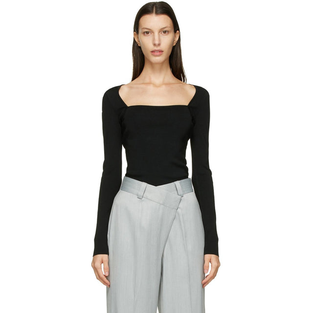 Gauge81 Black Square Neck Sion T-Shirt - T-shirt T-shirt à col carré noir de gauge81 - 게이지 81 블랙 스퀘어 넥 시온 티셔츠