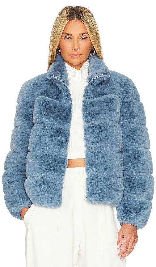 Generation Love Jodi Faux Fur Jacket in Blue Génération Love Jodi Faux Fur Veste en bleu 一代Love Jodi人造皮草夹克蓝色