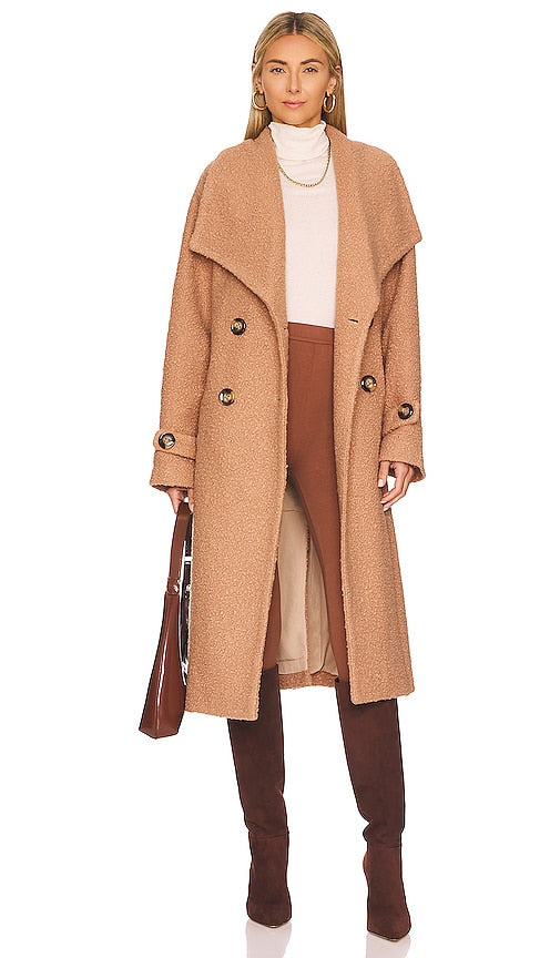 HEARTLOOM Catalina Coat in Tan Heartloom Catalina manteau dans le bronzage 棕褐色的心织机Catalina外套