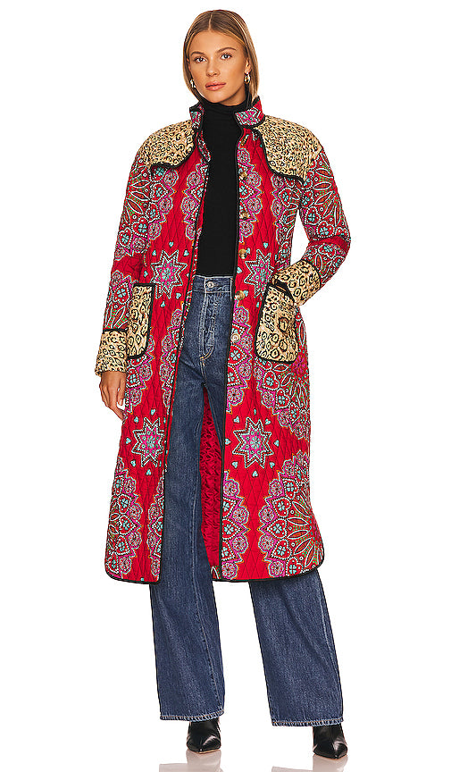 Hayley Menzies Dalton Quilted Coat in Red Hayley Menzies Dalton Mandée en rouge 海莉·孟席斯（Hayley Menzies）道尔顿缝外套穿红色