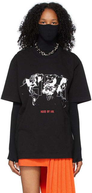 Hood by Air Black Graphic 'International' T-Shirt - Hood by air noir graphique 'International' T-shirt - 에어 블랙 그래픽 'International'T 셔츠에 의해 후드