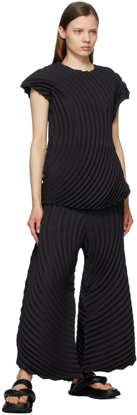 Issey Miyake Black Wrapped Pleats T-Shirt