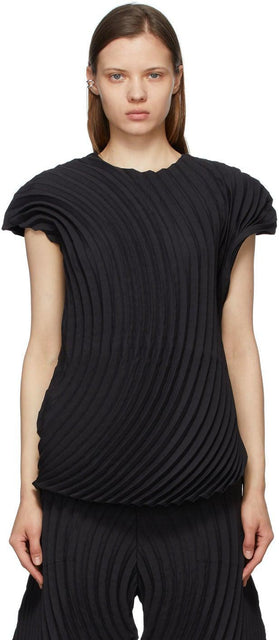 Issey Miyake Black Wrapped Pleats T-Shirt - T-shirt plis enveloppé noir Issey Miyake - issey miyake 검은 래핑 된 주름 티셔츠