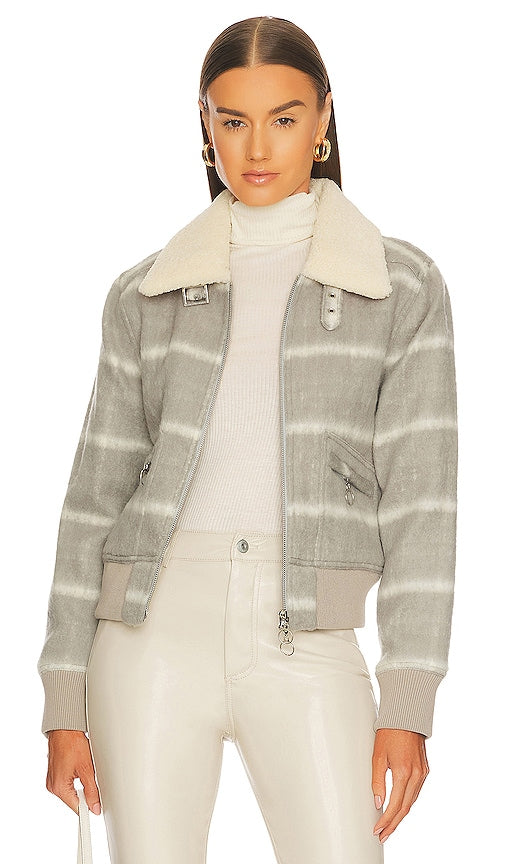 JONATHAN SIMKHAI STANDARD Carlyle Brushed Wool Plaid Sherpa Bomber Jacket in Grey Jonathan Simkhai Standard Carlyle Plaid Plaid Sherpa Sherpa Veste en gris 乔纳森·辛卡（Jonathan Simkhai）标准卡莱尔（Carlyle）刷羊毛格子夏尔巴（Sherpa）