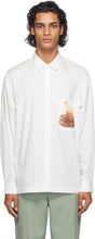 Jacquemus White Egg Print 'La Chemise Baou' Shirt - T-shirt d'œuf blanc Jacqueumus 'La Chemise Baou' Shirt - JacqueMus 화이트 계란 인쇄 'La Chemise Baou'셔츠
