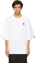 Juun.J White Embroidered Logo T-Shirt - T-shirt logo brodé blanc juun.j - juun.j 화이트 수 놓은 로고 티셔츠