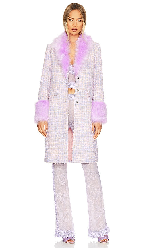 Kim Shui Faux Fur Tweed Coat in Lavender Kim Shui Faux Fur Tweed Coat en lavande Kim Shui人造的毛皮花呢外套穿着薰衣草