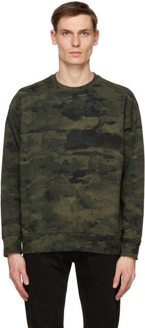 Levi's Khaki Camo Relaxed Crewneck Sweatshirt - Sweat-shirt Kaki Camo de Levi's Kaki Camo - 레비의 카키 카모는 편안한 Crewneck 스웨터입니다