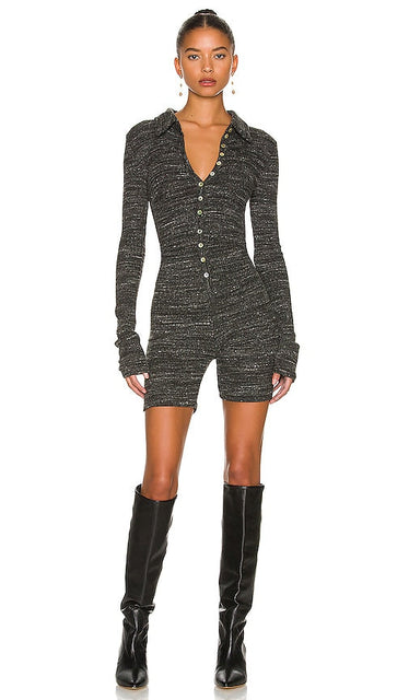 Lovers and Friends Peyton Romper in Charcoal Amateurs et amis Peyton Romper en charbon de bois 恋人和朋友佩顿·罗珀（Peyton Romper）在木炭中