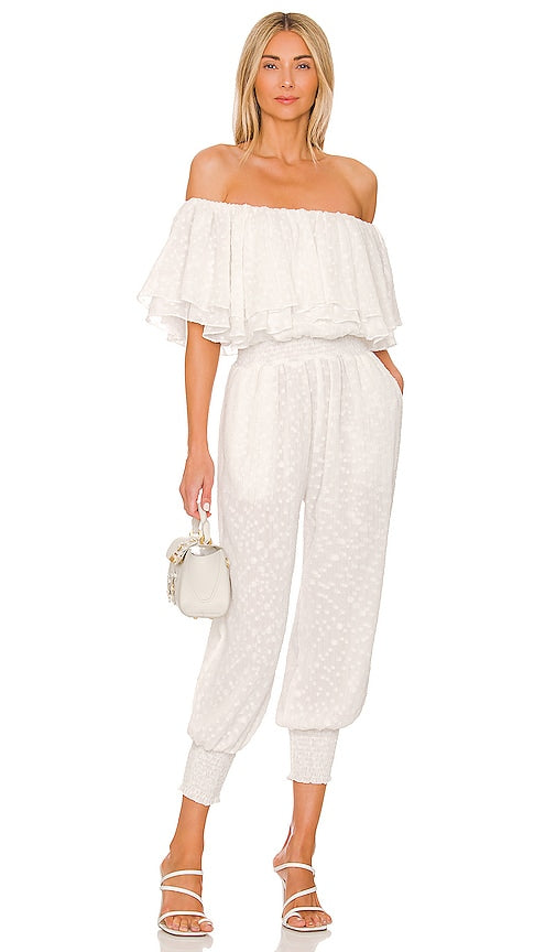 MISA Los Angeles Bita Jumpsuit in White Misa Los Angeles Bita Suit en blanc Misa Los Angeles Bita穿着白色的连身裤