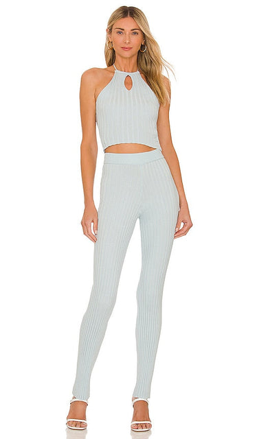 MORE TO COME Saylor Knit Pant Set in Baby Blue Plus à venir pantalon en tricot Saylor set en bleu bébé 还有更多的Saylor针织裤子以淡蓝色