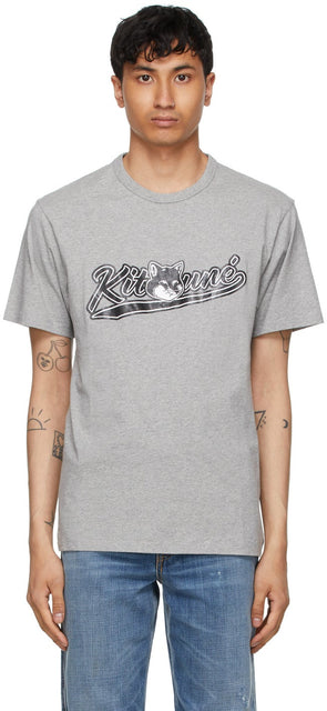 Maison KitsunÃ© Grey Varsity Fox Classic T-Shirt - Maison Kitsuné Grey Varsity Fox Classic T-shirt - Maison KitsunÃ © 그레이 Varsity Fox 클래식 T 셔츠