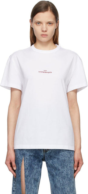 Maison Margiela SSENSE Exclusive White Upside Down Logo T-Shirt - MAISON MARGIELA SSENSE T-shirt de logo exclusif blanc exclusif blanc - Maison Margiela Ssense 독점적 인 흰색 거꾸로 로고 티셔츠