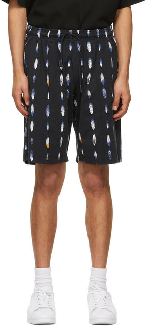 Marcelo Burlon County of Milan Navy Allover Feathers Shorts - Marcelo Burlon County of Milan Navy Aller des plumes de plumes - Marcelo Burlon County of Milan Navy Allover Feathers Shorts.