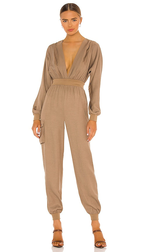 Michael Costello x REVOLVE Dolman Sleeve Jumpsuit in Tan Michael Costello X Revolve Dolman Sleeve Suit en bronzage 迈克尔·科斯特洛（Michael Costello）