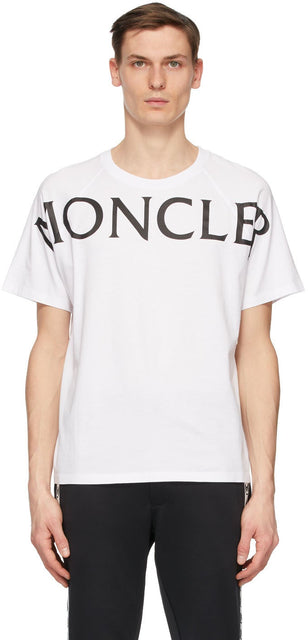 Moncler White Matt Black Logo T-Shirt - T-shirt de logo noir Matt Blanc Moncler - 몬 클러 화이트 매트 블랙 로고 티셔츠