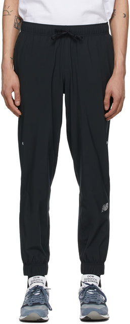 New Balance Black Impact Run Woven Lounge Pants - NOUVEAU PASSANT BALANCE NOIR IMPACT TRANSFORMES TRANSFORMES - 뉴 밸런스 흑인 영향은 짠 라운지 바지를 달리고 있습니다