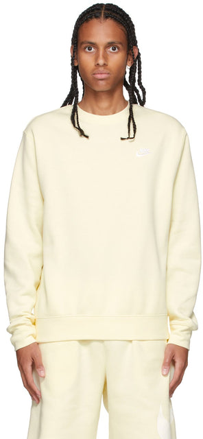 Nike Yellow Sportswear Club Sweatshirt - Sweat-shirt de club de vêtements de sport jaune Nike - 나이키 노란색 스포츠웨어 클럽 스웨터