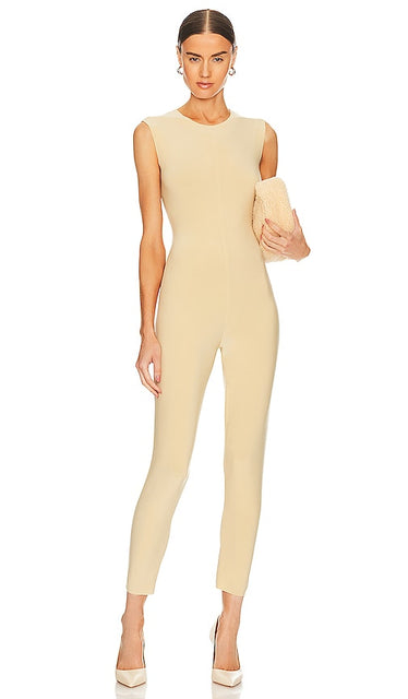 Norma Kamali x REVOLVE Sleeveless Catsuit in Nude NORMA KAMALI X REVOLVE CATSuit sans manches en nue Norma Kamali X裸露的无袖连衣裙裸体