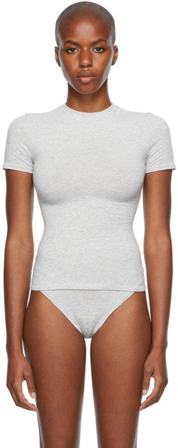 SKIMS Grey Cotton 2.0 Jersey T-Shirt - T-shirt de jersey de coton gris de Skims gris 2.0 - kims 회색면 2.0 저지 티셔츠