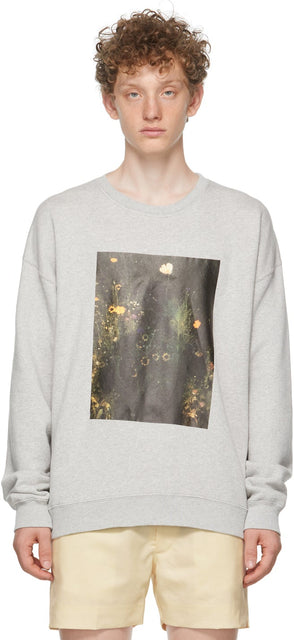 Schnayderman's SSENSE Exclusive Grey Paul Mpagi Sepuya Edition Boxy Meadow Portrait Sweatshirt - Smnayderman's Ssense EXClusive Grey Paul MPAGI SEPUYA Edition Boxy Meadow Portrait Sweat-shirt Portrait - Schnayderman의 Ssense 독점적 인 회색 폴 MPAGI Sepuya Edition Boxy 초원 초상화 스웨터
