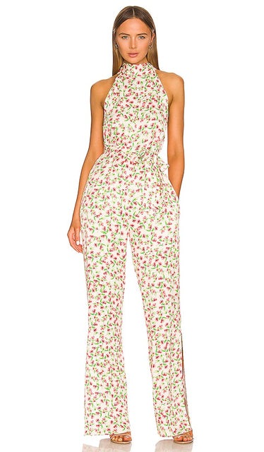 Something Navy Silky Floral Halter Jumpsuit in Pink Quelque chose de la combinaison de licou floral soyeuse marine en rose 粉红色的海军丝滑花吊带衫连身裤